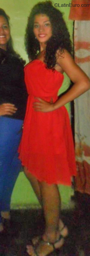 Date this cute Venezuela girl Leydy from Caracas VE1736