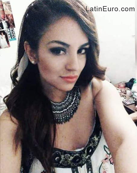 Date this funny Argentina girl Sol from San Miguel De Tucuman AR141