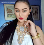 tall Colombia girl Camila from Bogota CO24099