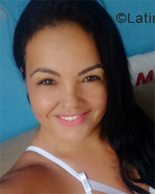 Date this cute Brazil girl Tiania from Cariacica BR10606