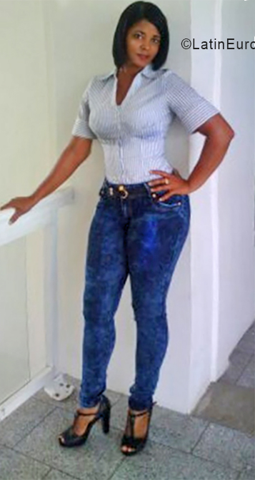 Date this tall Dominican Republic girl Josefina from Higuey DO33004