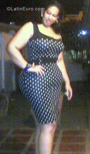 Date this hard body Colombia girl Jackeline from Santa Marta CO24258