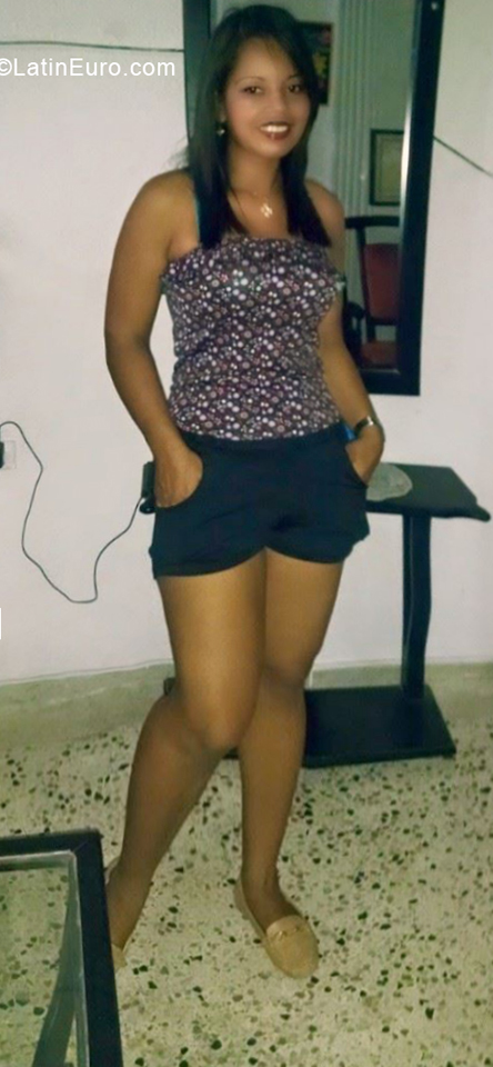Date this gorgeous Colombia girl Yorcelis from Barranquilla CO24240