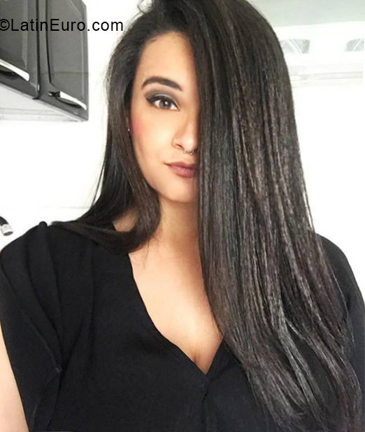 Date this funny Brazil girl Barbara from Rio De Janeiro BR11079