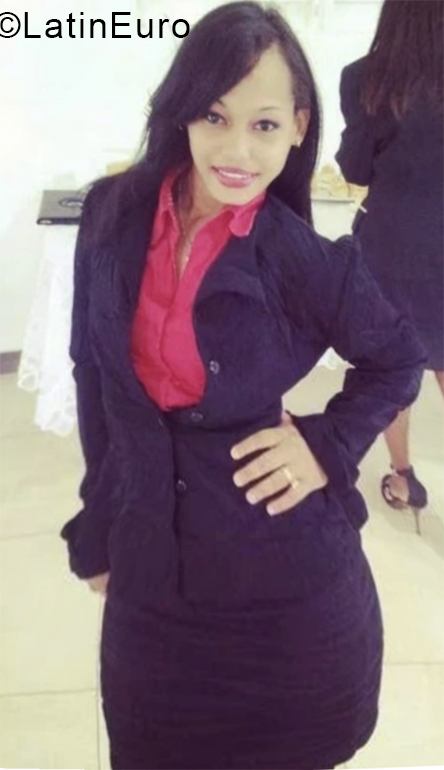 Date this cute Dominican Republic girl Leslan from Santo Domingo Este DO33113