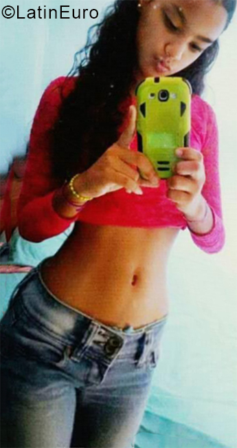 Date this hot Venezuela girl Claymar from Miranda VE2175