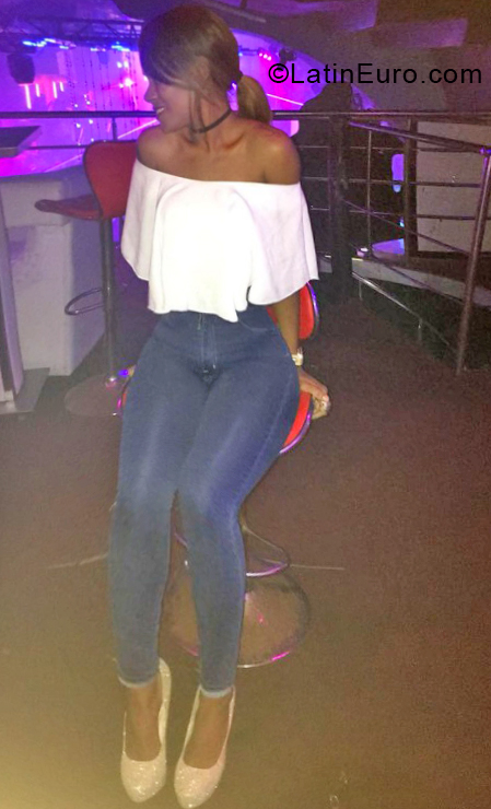 Date this gorgeous Dominican Republic girl Sty from Santo Domingo DO33168