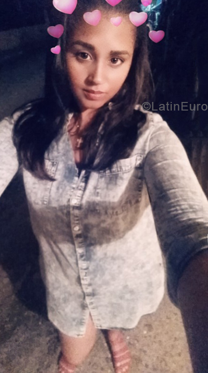 Date this nice looking Dominican Republic girl Patricia from Puerto plata DO33252
