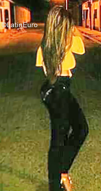 Date this sensual Venezuela girl Majohe from Guarico VE1950