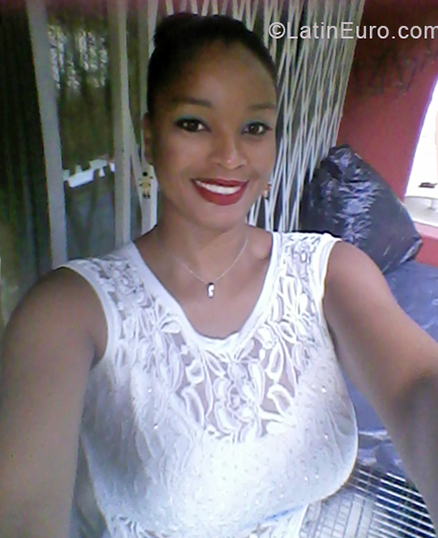 Date this sultry Colombia girl Onix from Cali CO24486