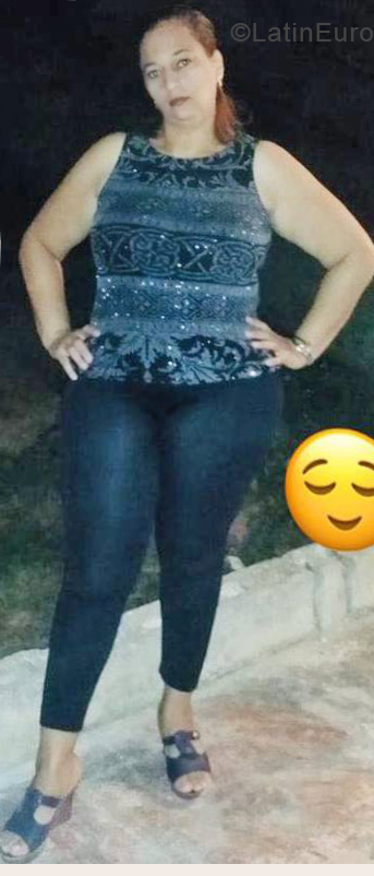 Date this gorgeous Dominican Republic girl Marlene from Higuey DO33382