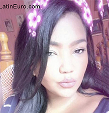 Date this attractive Dominican Republic girl Laura from Santo Domingo DO33408