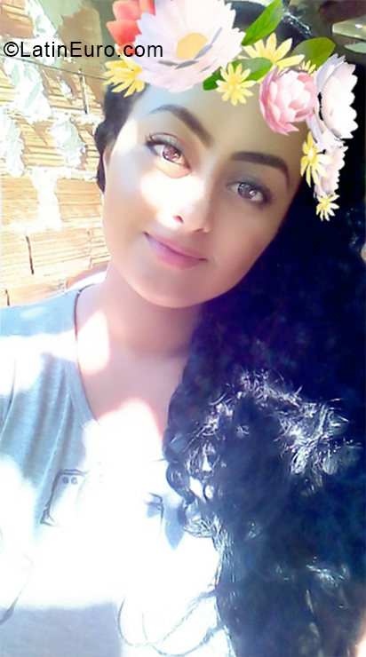 Date this georgeous Brazil girl Ivis from Janaúba BR10716