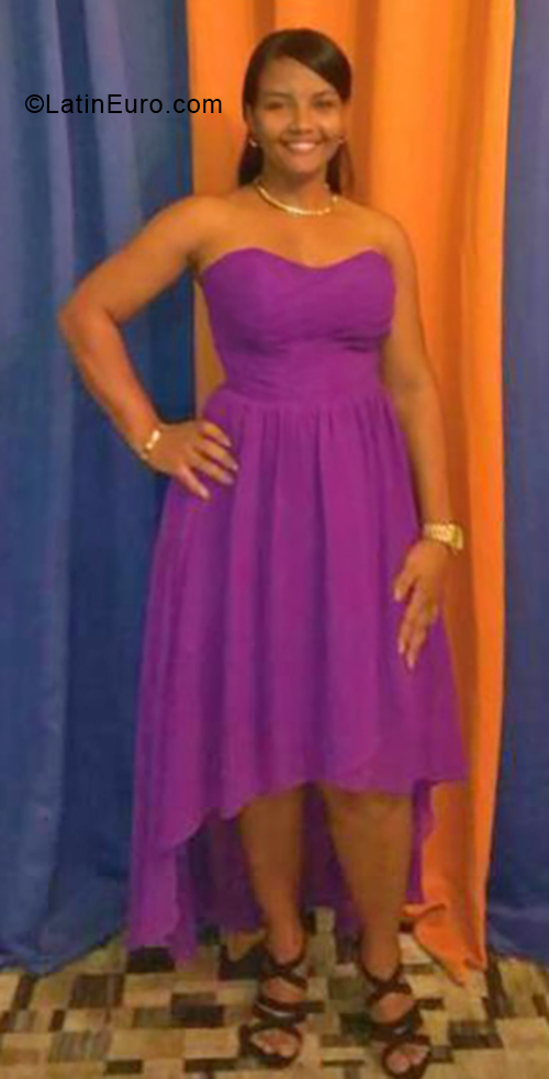 Date this cute Dominican Republic girl Daniela from Capital DO33494