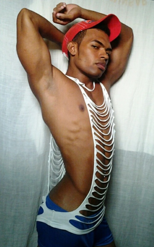 Date this good-looking Cuba man PatrickLooking from Santiago De Cuba CU430