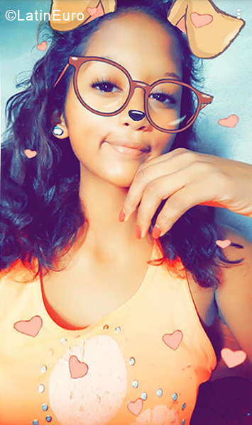 Date this gorgeous Ecuador girl Keira Jamileth from Guayaquil EC291