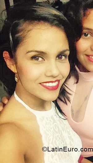 Date this foxy Colombia girl Marcela from Bogota CO24630