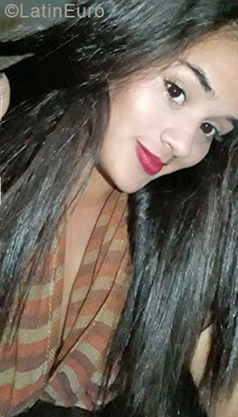 Date this funny Ecuador girl Dayanna from Quito EC293