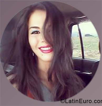 Date this passionate Venezuela girl Alexa from Valencia VE2354