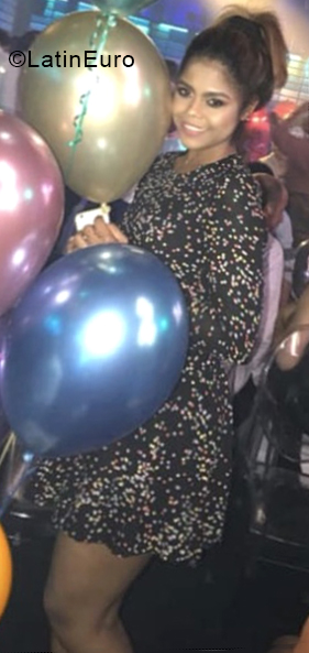 Date this cute Dominican Republic girl Yicauri from Santo Domingo DO33718