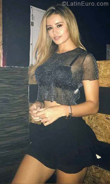 Date this cute Colombia girl Rachel from Medellin CO24796