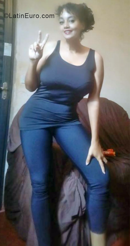 Date this funny Brazil girl Dany from Goiania BR10772