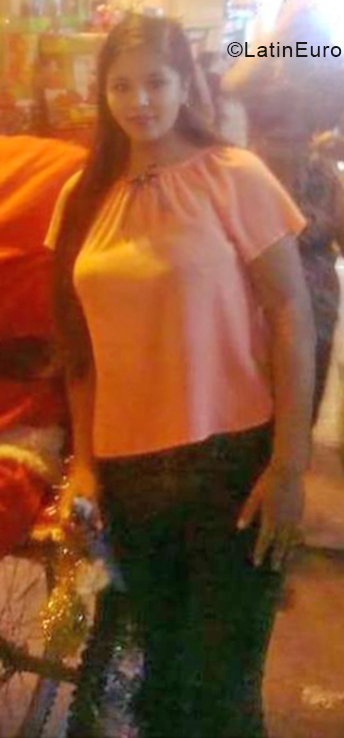 Date this pretty Peru girl ESTHER CLAUDIA from Lima PE1343