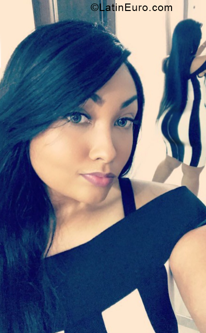 Date this passionate Colombia girl Lida from Cali CO24949