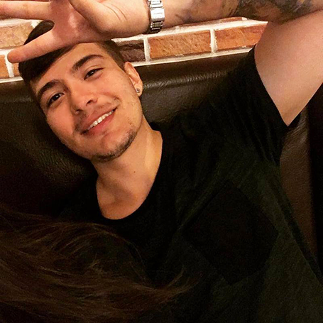 Date this beautiful Colombia man Juane from Medellín CO24989