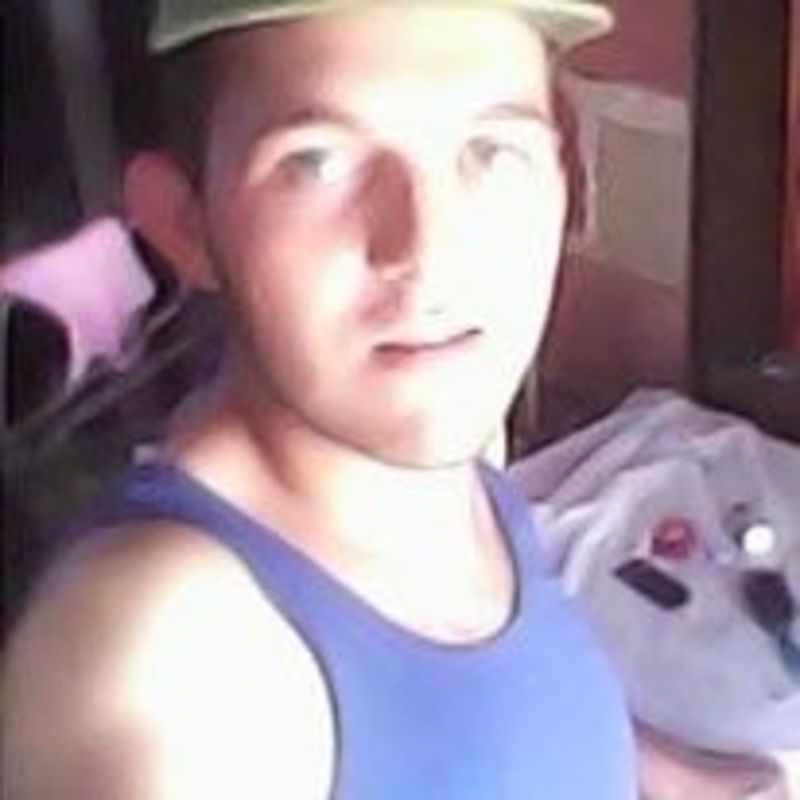 Date this tall Venezuela man Yohel from San Cristobal VE2190