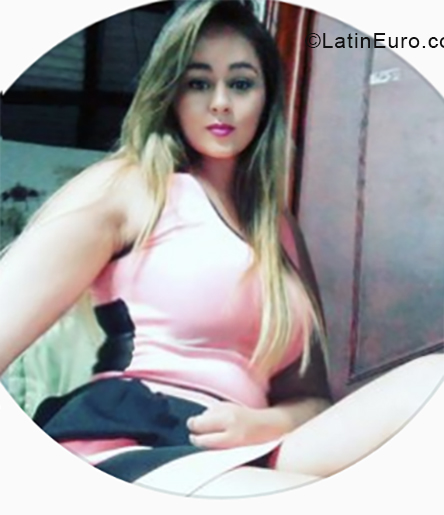 Date this funny Colombia girl Sofia from Bogota CO25115