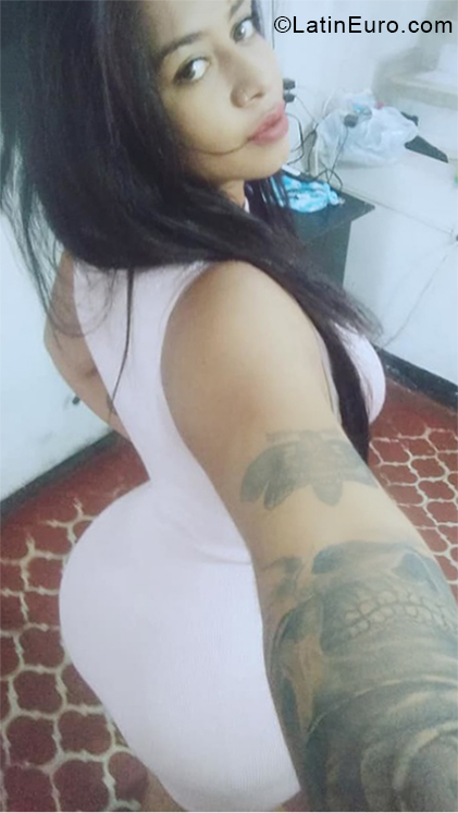 Date this sultry Colombia girl VANESSSA from Pereira CO25151