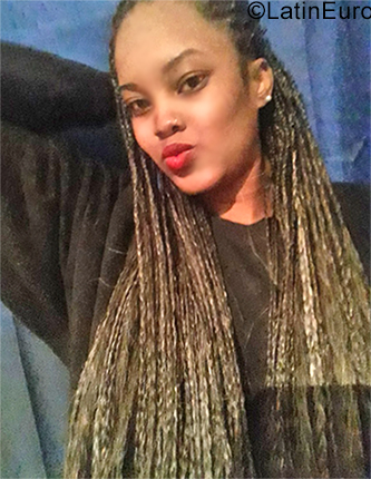 Date this happy Argentina girl Alexandra from Buenos Aires AR184