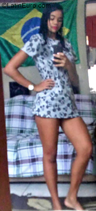 Date this gorgeous Brazil girl Laryssa from Recife BR10814