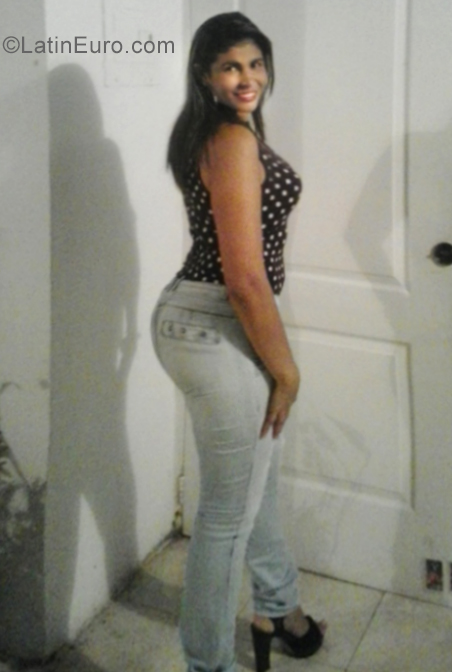 Date this young Venezuela girl La negra from Managas VE2281