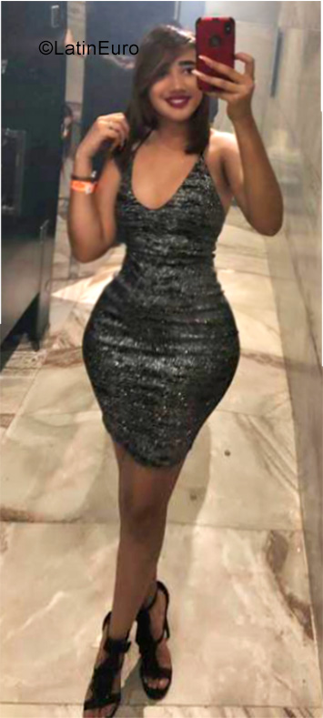 Date this lovely Dominican Republic girl Celina from Santo Domingo DO34564