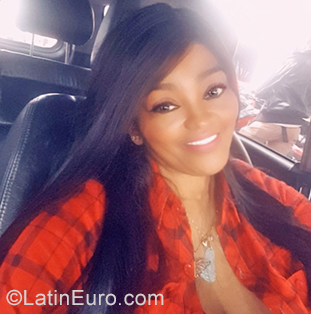 Date this charming Colombia girl Yuli from Cali CO25281