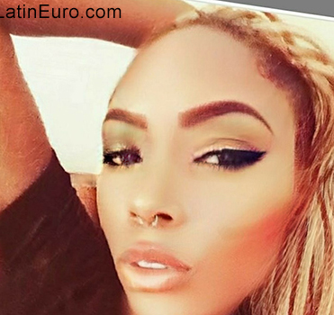 Date this athletic Colombia girl Edith from Medellin CO25282