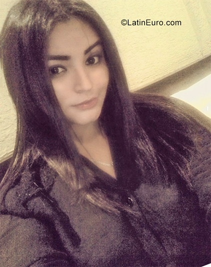 Date this sultry Venezuela girl Maria from El Tigre VE2349