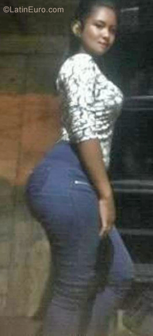 Date this beautiful Venezuela girl Yessica from Ciudad Guayana VE2419