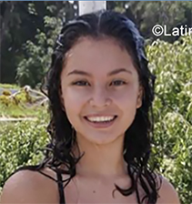 Date this foxy Venezuela girl Paula from Caracas VE2357