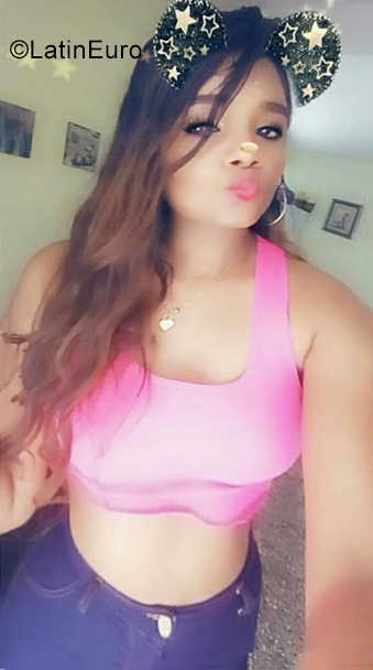 Date this funny Dominican Republic girl Vanessa from Santo Domingo DO34963