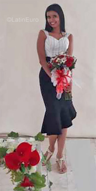 Date this foxy Colombia girl Nina from Bucaramanga CO25472