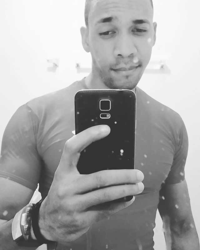 Date this tall Dominican Republic man Chris from Santo Domingo DO35027