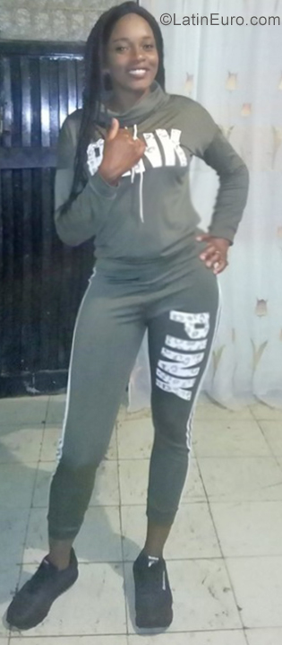 Date this stunning Colombia girl Diana from CALI CO25529