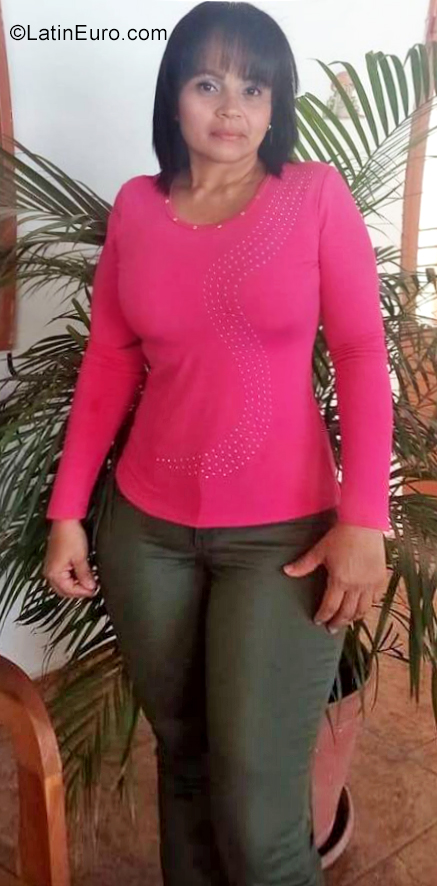 Date this lovely Venezuela girl Lilibeth from Cabimas VE2489