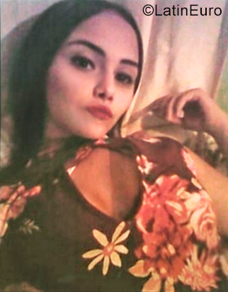 Date this pretty Mexico girl Cristina from Mexico City MX1649