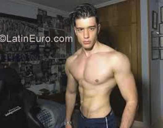 Date this pretty Dominican Republic man Jose from Santo Domingo MX1650