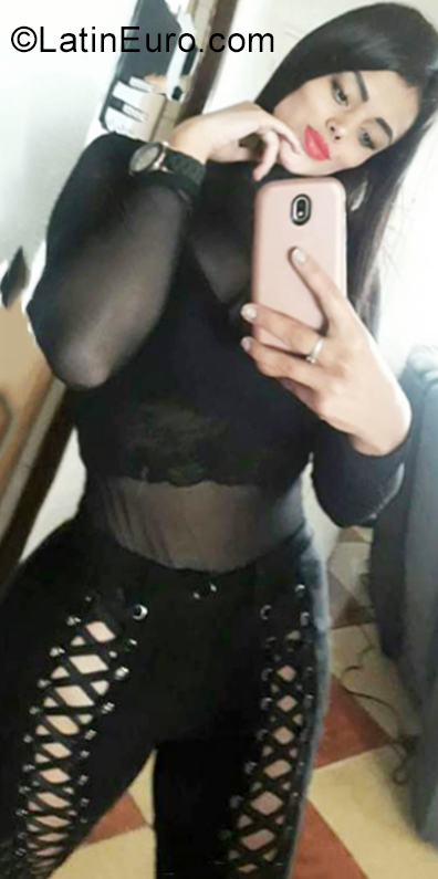 Date this exotic Colombia girl Kim from Bogota CO25616