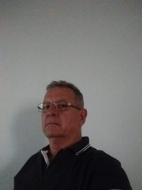 Date this nice looking United States man Jorge from Poços De Caldas US20097